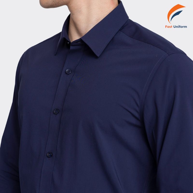 Chất liệu cao cấp tạo nên sự sang trọng cho sơ mi xanh navy