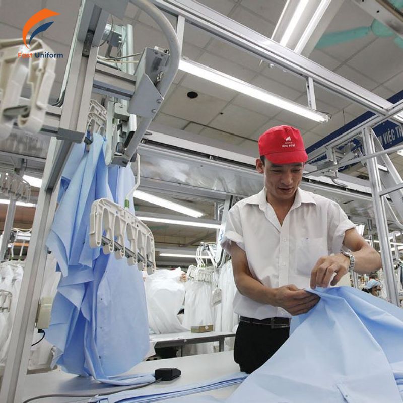 Quy trình may đồng phục y tá xanh dương nhạt