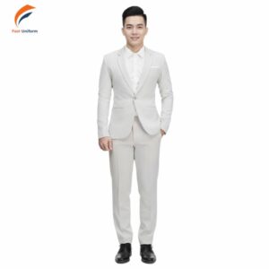 Mẫu đồng phục vest nam màu trắng là biểu tượng của sự tinh tế, lịch lãm và chuyên nghiệp trong môi trường làm việc hiện đại