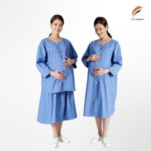 Đồng phục sản khoa xanh dương thoáng mát, tiện dụng, tạo cảm giác an tâm cho sản phụ