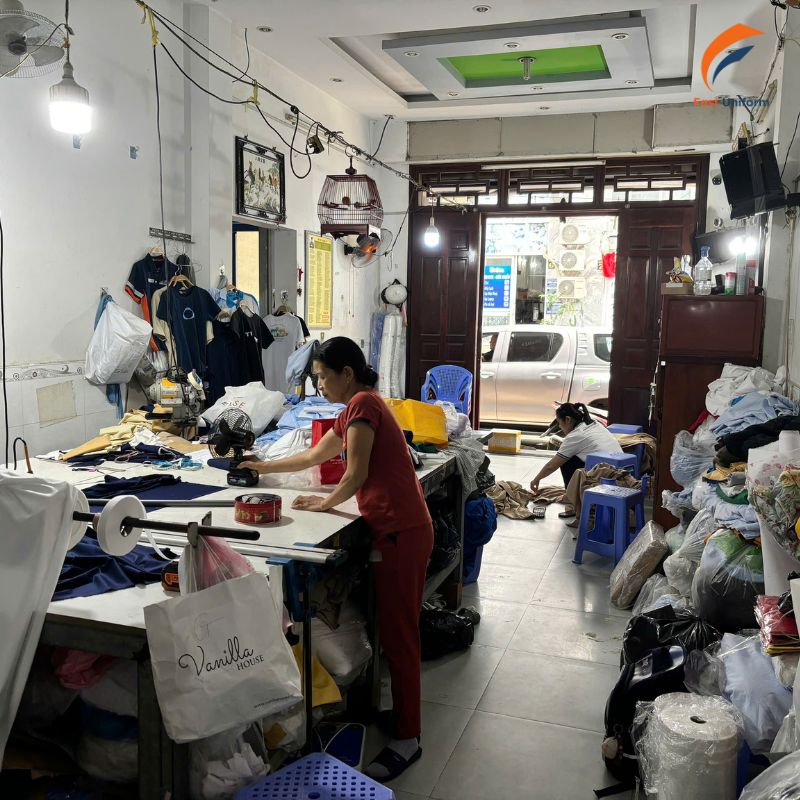Quy trình may quần tây công sở nam sọc nhuyễn xanh dương