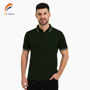 Áo polo xanh rêu phối trắng dễ phối quần tây, jeans hoặc short, tạo vẻ lịch sự và trẻ trung