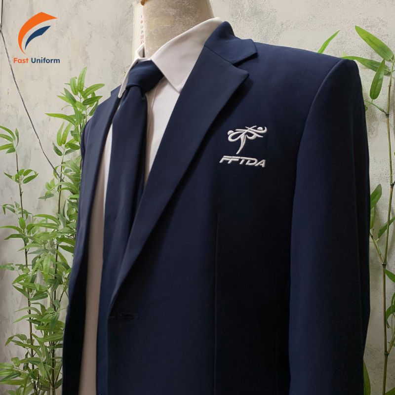 Đồng phục vest lịch lãm, nâng tầm hình ảnh chuyên nghiệp