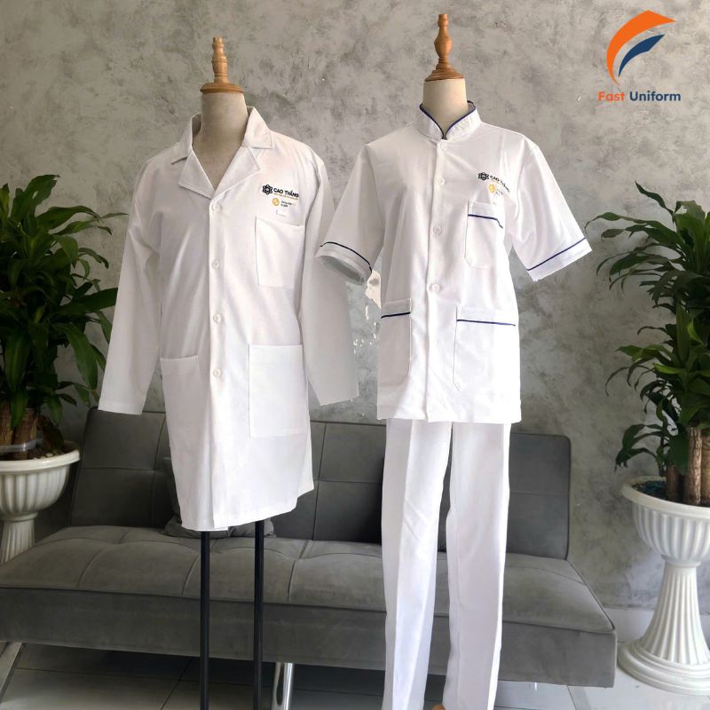 Đồng phục y tế cần tuân thủ quy định pháp lý, ưu tiên công năng và phân cấp bộ phận