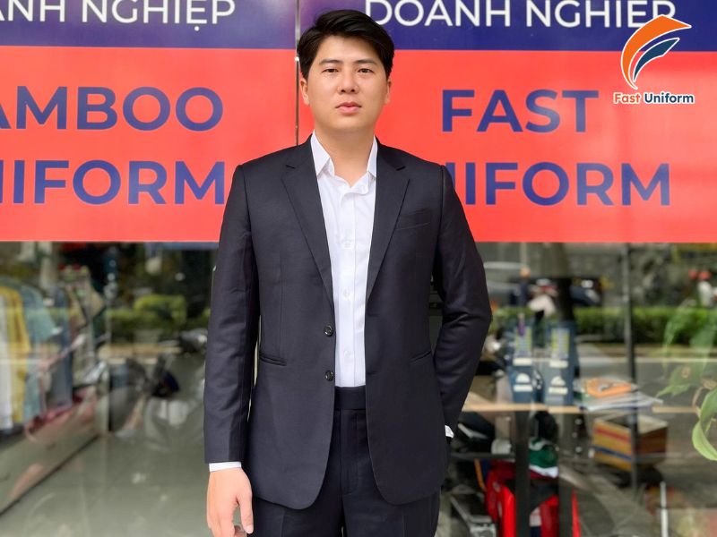Đồng phục kinh doanh giúp xây dựng hình ảnh chuyên nghiệp, uy tín và nâng tầm thương hiệu.