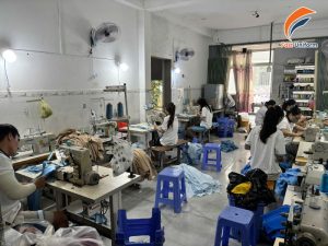 yếu tố ảnh hưởng đến giá may đồng phục
