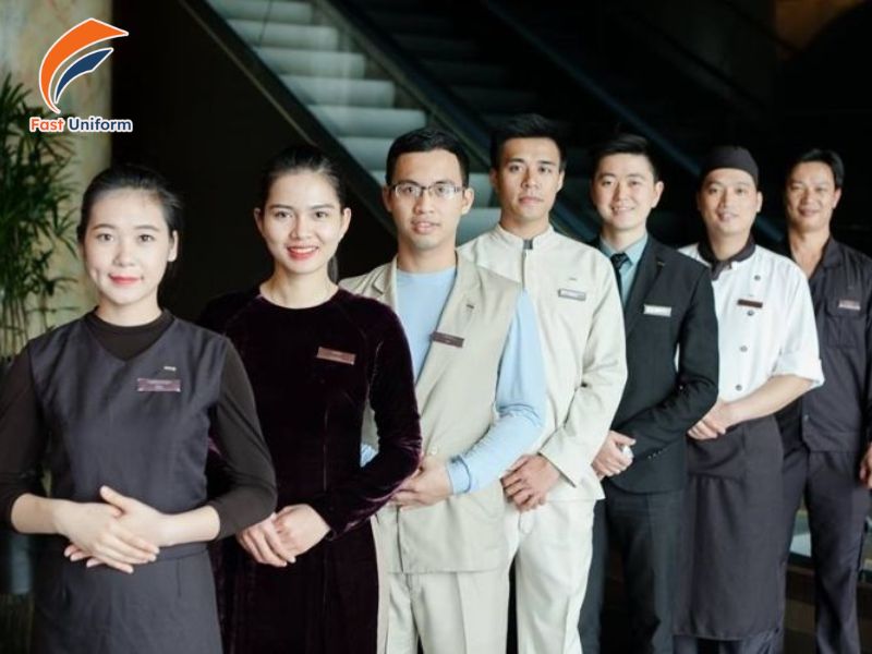 May đồng phục khách sạn 5 sao phù hợp với vị trí làm việc, vải bền thoáng, dễ mặc và bảo quản