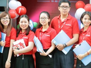 Đồng phục trung tâm tiếng Anh