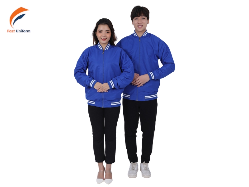 Áo khoác chống nước màu xanh dương
