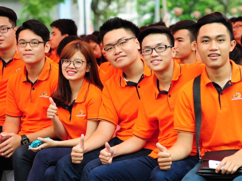 Đồng phục công nghệ cần hiện đại, thoải mái, đúng nhận diện và phù hợp từng vị trí công việc