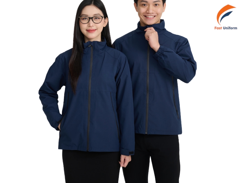 Áo khoác chống nước phù hợp với logistics, xây dựng, du lịch và nhiều ngành thường làm việc ngoài trời