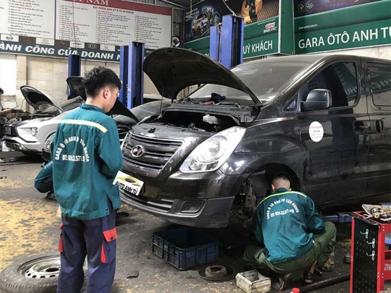 Đồng phục Anh Tú Yên Nghĩa bền chắc, tiện dụng với kaki xanh lá và túi hộp