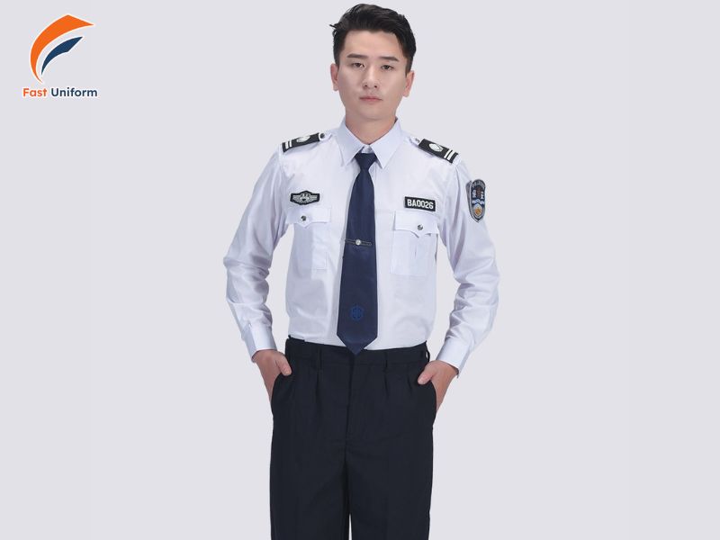 Đồng phục vệ sĩ tay dài màu trắng lịch sự, trang trọng, phù hợp môi trường dịch vụ