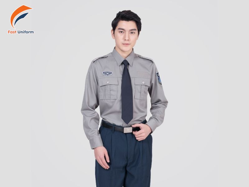 Đồng phục vệ sĩ xám dài tay mang vẻ trang nhã, nghiêm túc và thuận tiện khi làm việc