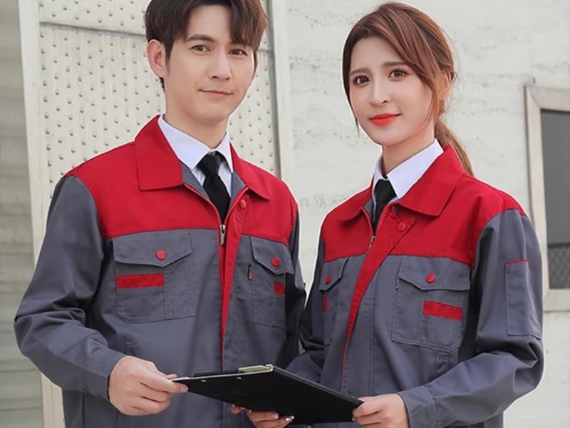 Đồng phục gara ô tô giúp bảo vệ kỹ thuật viên, tăng nhận diện, hỗ trợ phối hợp và quản lý đội ngũ