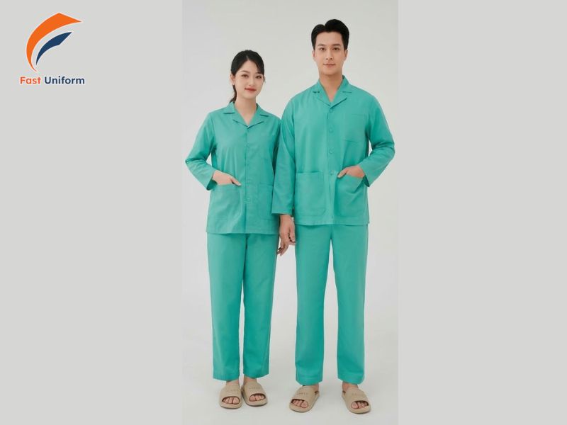 Đồng phục bệnh nhân xanh lá tạo cảm giác tươi mới, gần gũi