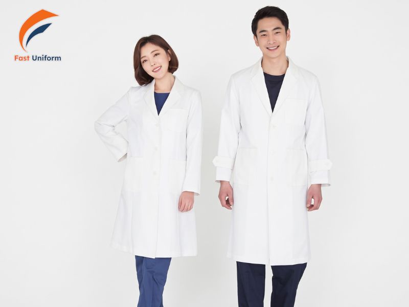 May áo blouse bác sĩ số lượng lớn cần chốt bảng size, chất liệu, mẫu áo, logo và tiến độ giao hàng